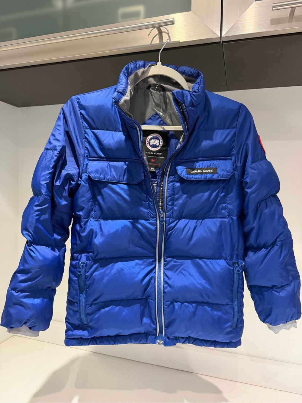 $425 Canada Goose Youth Boys Girls Down Puffer Blue Jacket Size Medium 10-12
